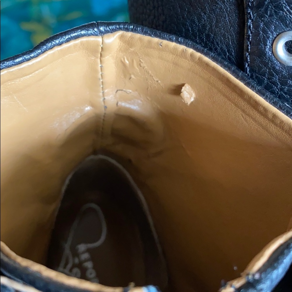 Shoes - Picture 7 of 7